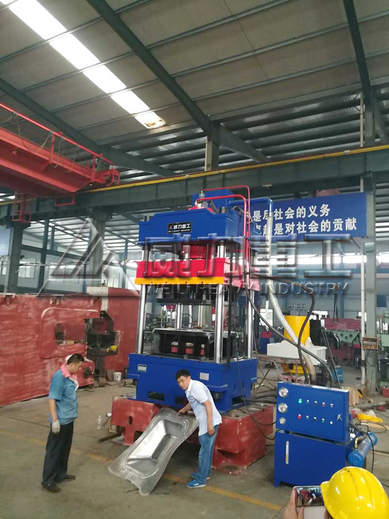 完成灰斗車(chē)?yán)斓恼麄€(gè)過(guò)程