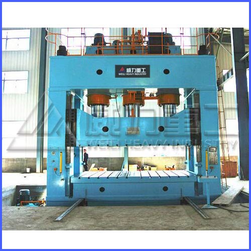 2000噸框架式液壓機實物圖