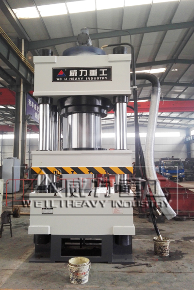 800噸不銹鋼井蓋成型專用液壓機的完成生產