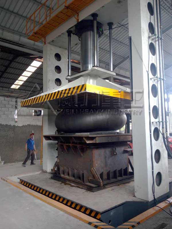 1000噸龍門框架式液壓機客戶滿意度高