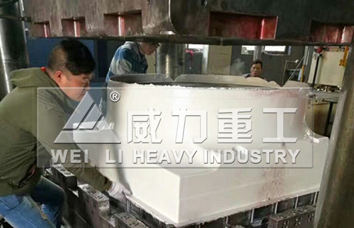 模壓玻璃鋼風機罩殼客戶使用現場