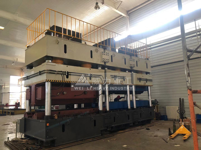 三機聯(lián)動橋梁波形鋼成型液壓機