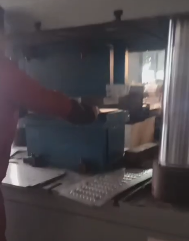 廚房地溝蓋板加工現場