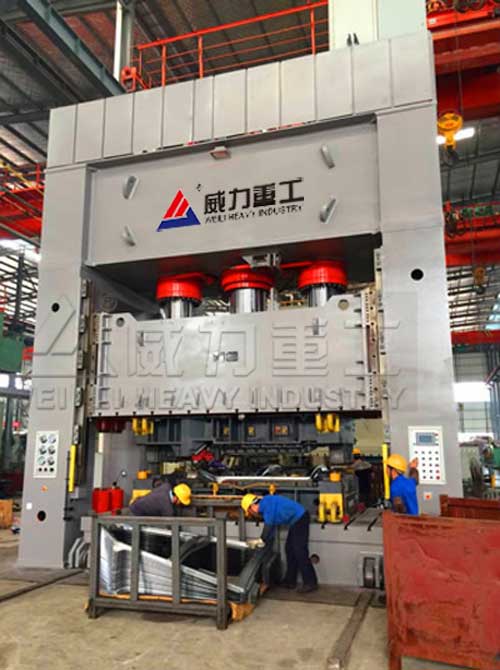 2000噸伺服框架式液壓機