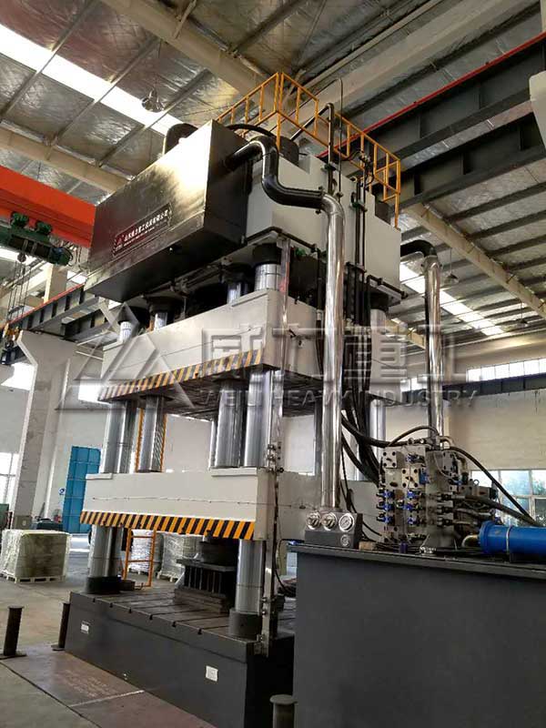 四梁四柱液壓機(jī)