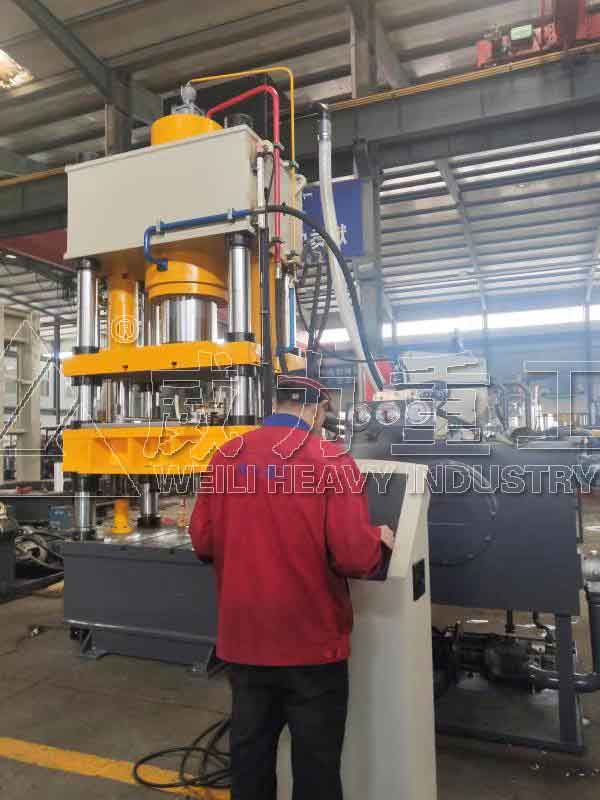 500噸四梁四柱液壓機(jī)